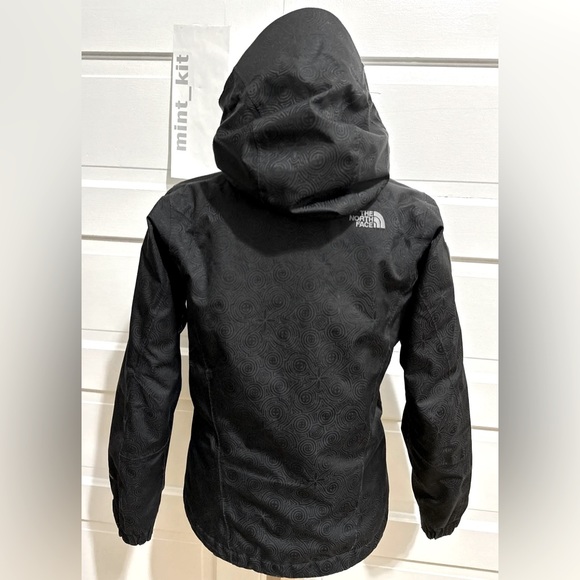 Patterned black North Face Hyvent Snowboard Jacket w/ Recco Tech (XS) - Picture 8 of 12